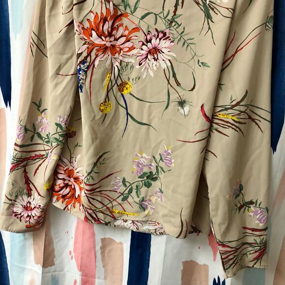 H&M Cream Floral Mock Neck Long Sleeve Blouse Size XS - Picture 3 of 13